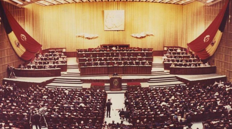sala-palatului.jpg